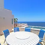 Incrivel cobertura frente mar com terraço em Copacabana!